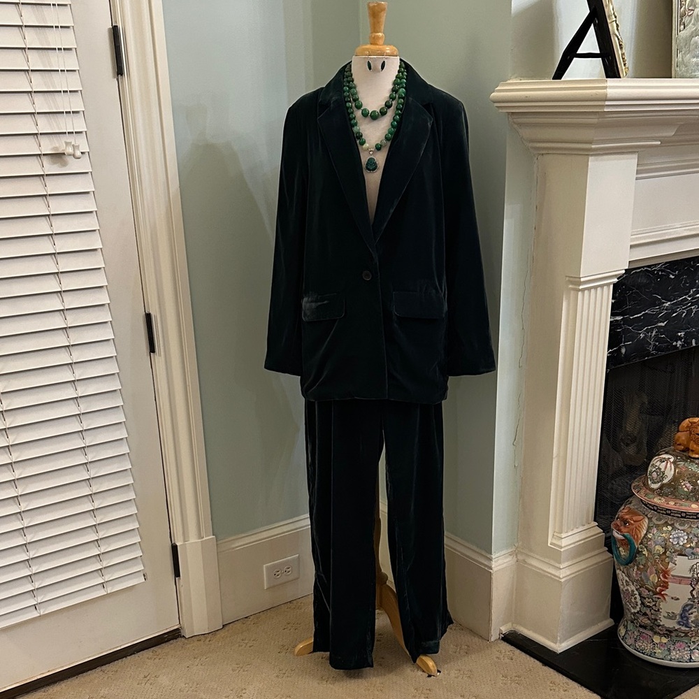 “Old Navy” Elegant Velvet Green Women’s Suit